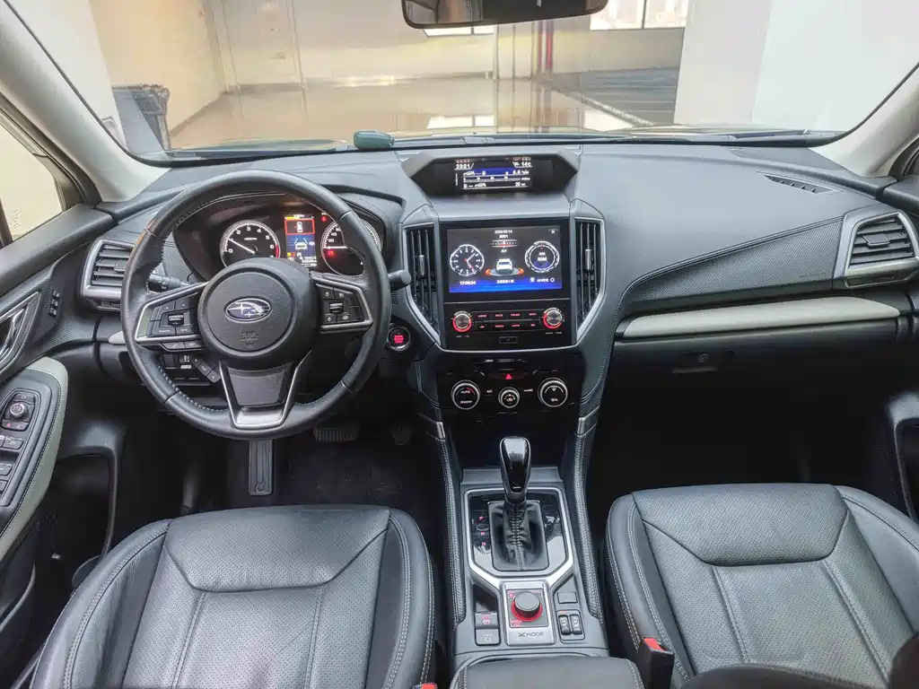 Forester 2022 2.0i AWD Deluxe Edition EyeSight купить на сайте DeffCars