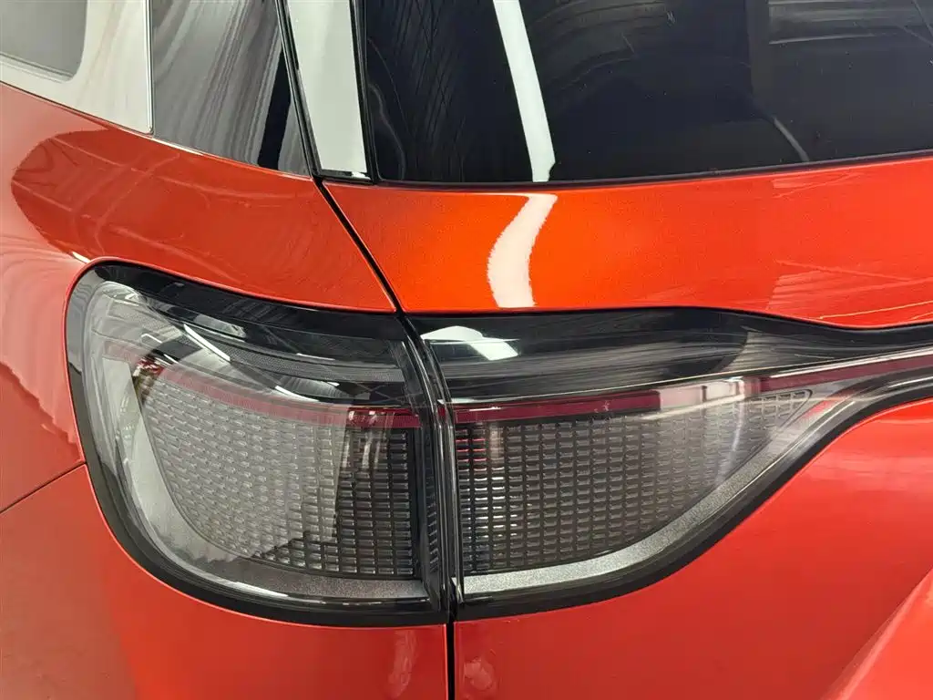 Wenjie M9 2024 extended range Ultra version 52kWh 6-seater version купить на сайте DeffCars