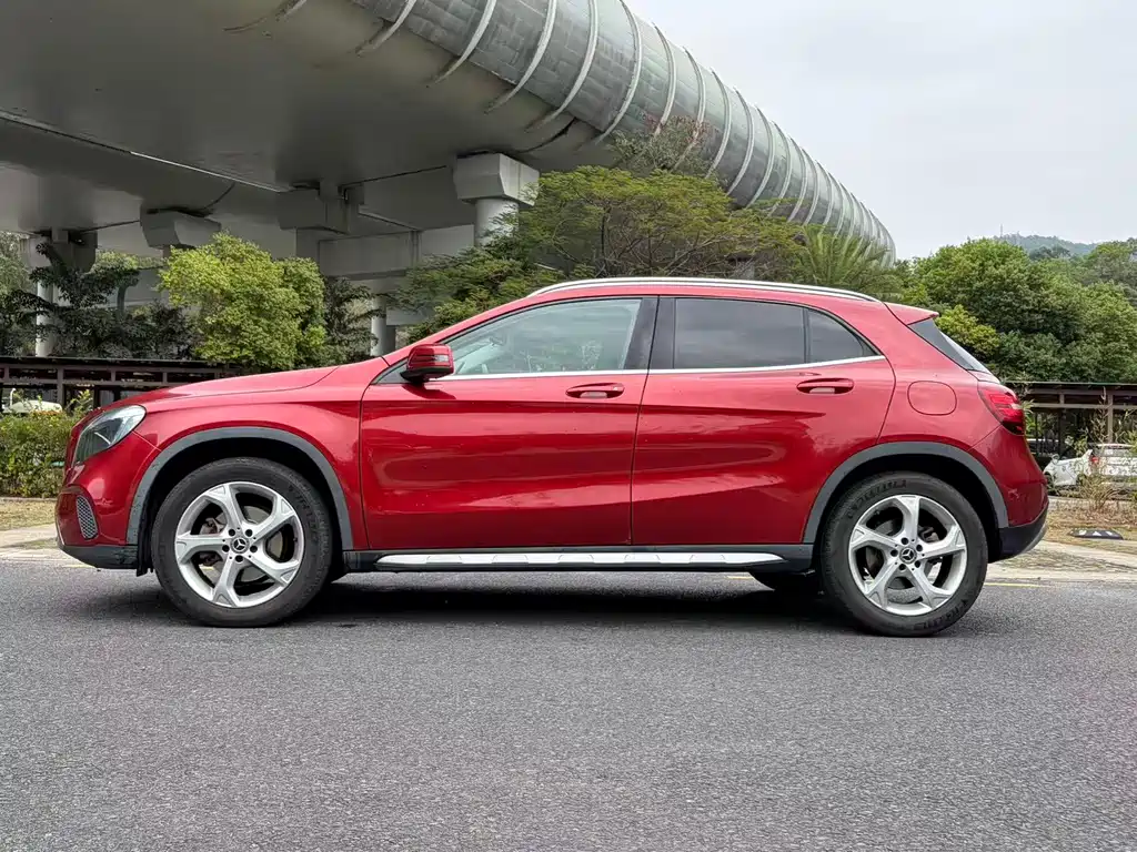 Mercedes-Benz GLA 2017 GLA 200 Dynamic купить на сайте DeffCars