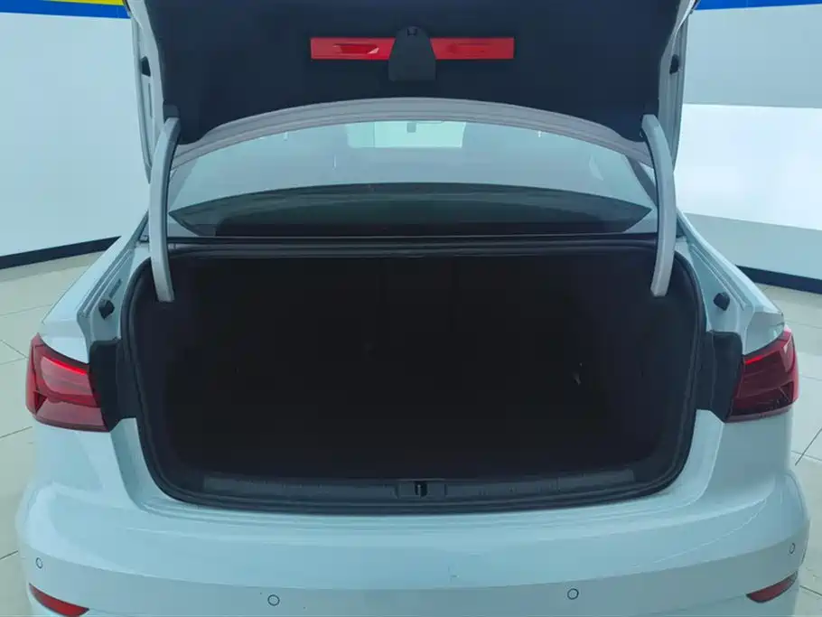 Audi A3 2020 Limousine 35 TFSI Fashion Type National VI купить на сайте DeffCars