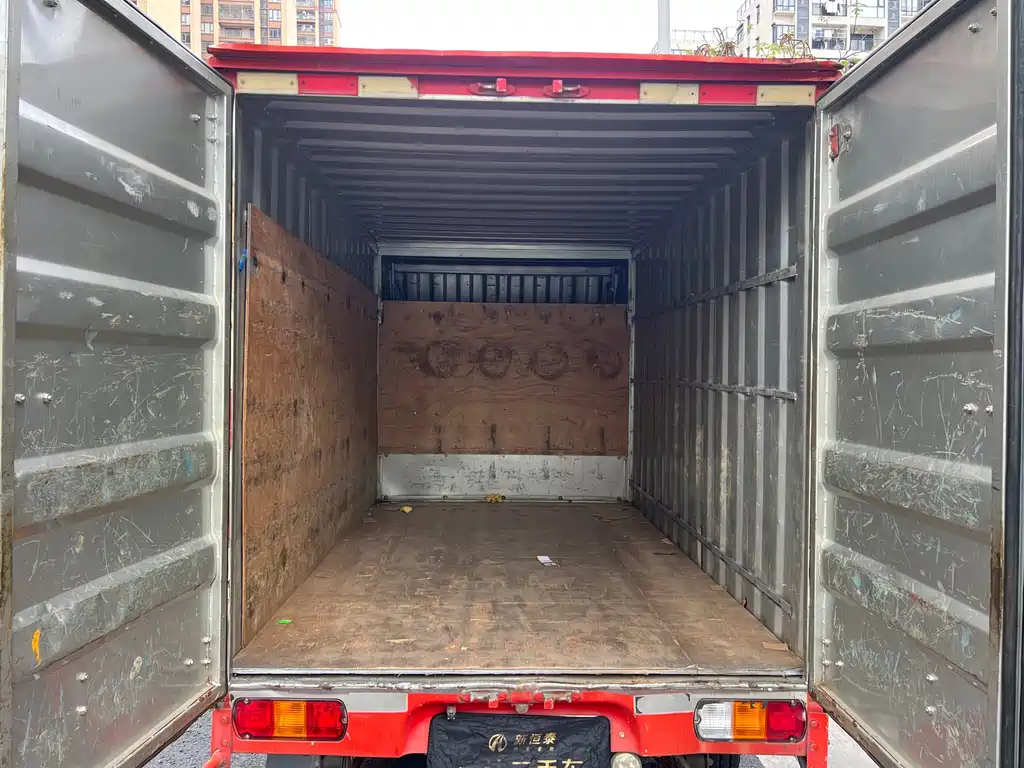 Wuling Rongguang small truck 2017 1.5L single row basic model L3C купить на сайте DeffCars