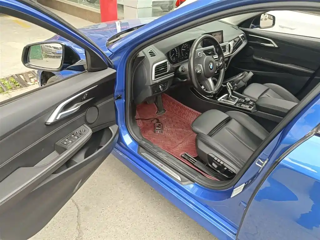 BMW 1 Series 2020 120i M Sports Package купить на сайте DeffCars