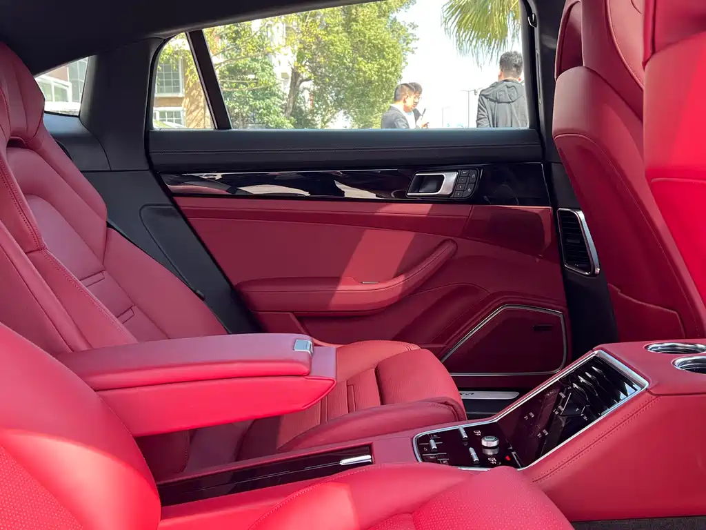 Panamera New Energy 2024 Panamera 4 E-Hybrid Executive Extended Edition 2.9T купить на сайте DeffCars