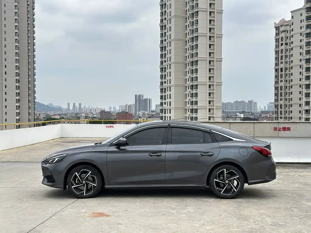 MG5 2021 300TGI DCT Green Luxury Flagship Edition купить на сайте DeffCars