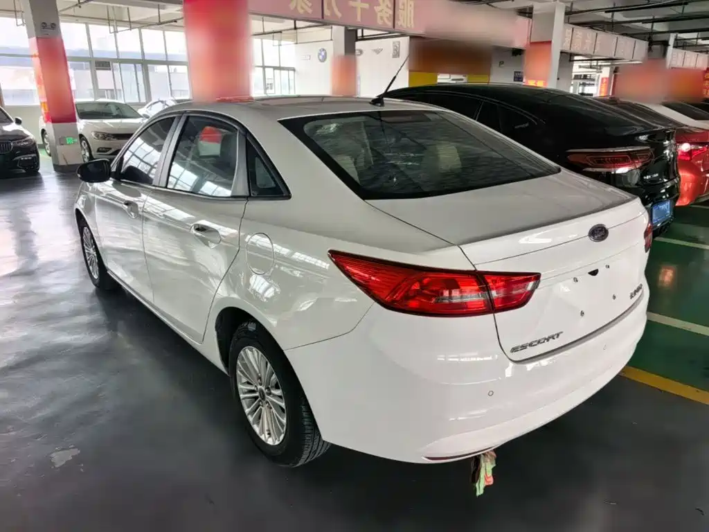 Forex 2015 1.5L automatic comfort model купить на сайте DeffCars