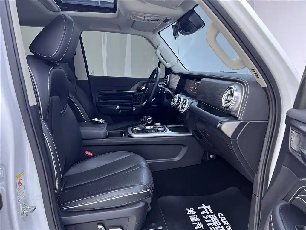 Tank 300 2021 Off-Road Version 2.0T Conqueror купить на сайте DeffCars