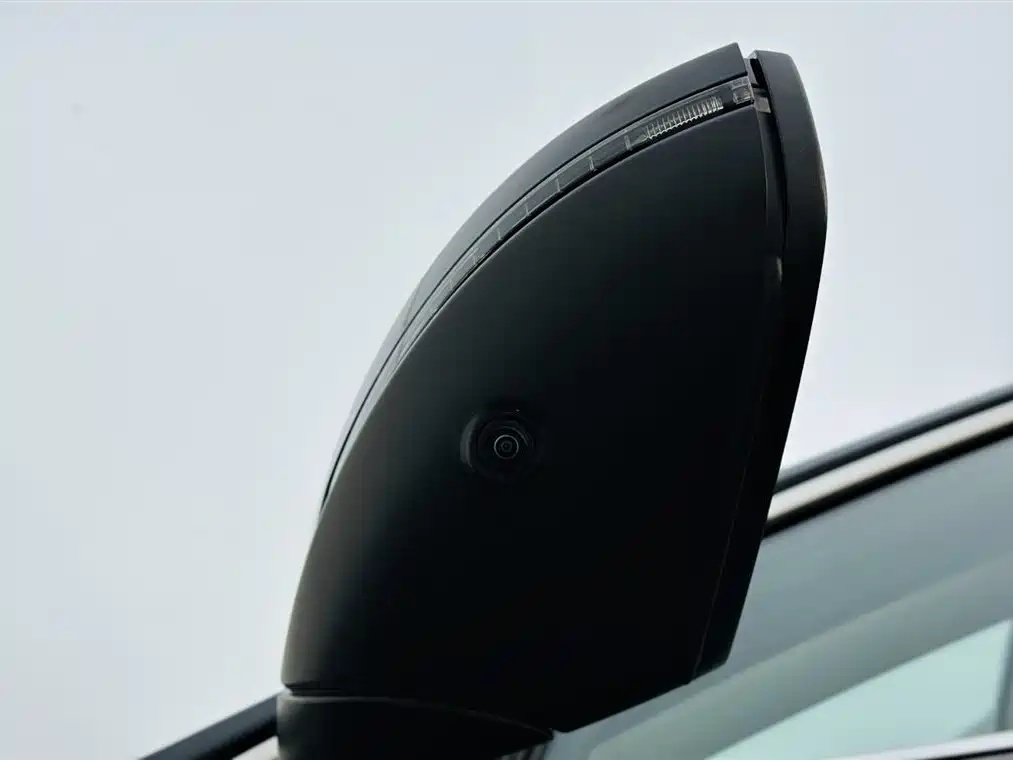 Passat 2023 facelift 380TSI luxury version купить на сайте DeffCars