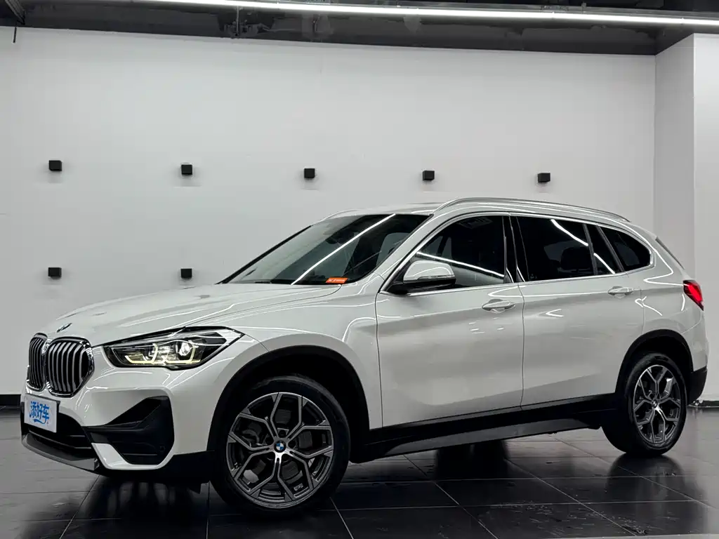 BMW X1 2022 sDrive25Li Leading Model купить на сайте DeffCars