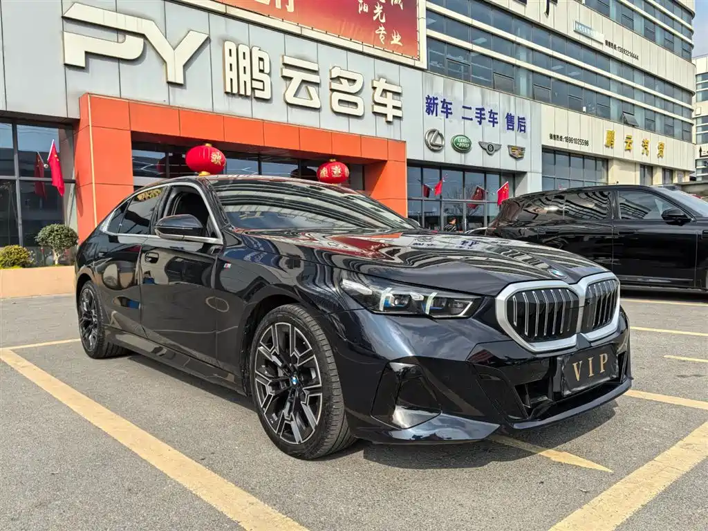 BMW 5 Series 2024 530Li Exclusive M Sports Package купить на сайте DeffCars