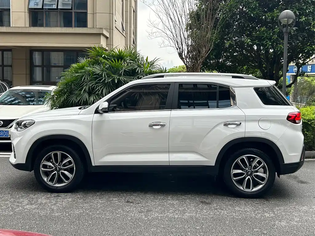 Beijing Hyundai ix35 2019 2.0L automatic two-wheel drive Zhiyong·Enjoy Edition National VI купить на сайте DeffCars
