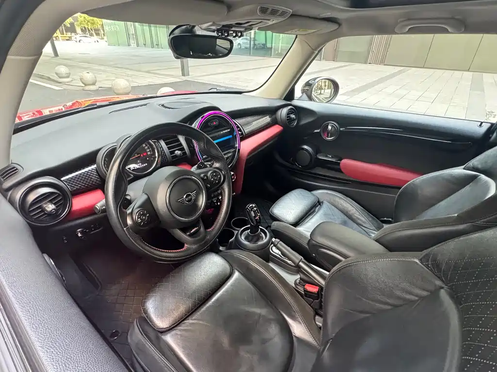 MINI 2019 2.0T COOPER S Classic купить на сайте DeffCars