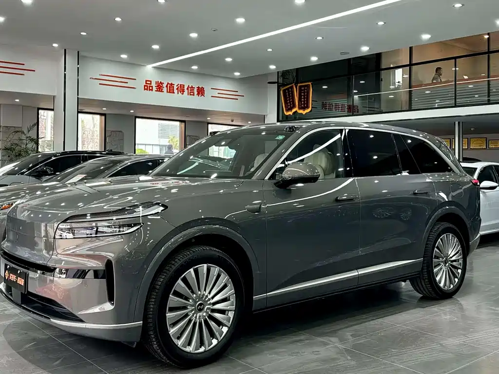 Ledo L90 2025 Ultra six-seater version купить на сайте DeffCars