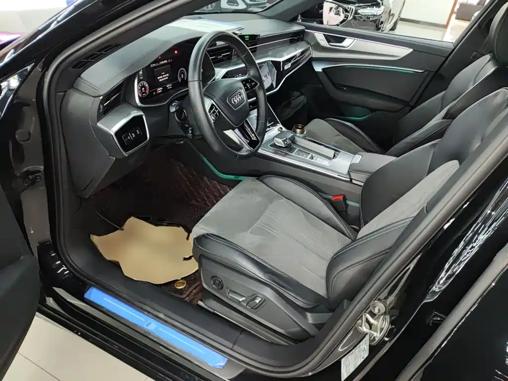 Audi A6L 2024 45 TFSI Premium Dynamic Model купить на сайте DeffCars