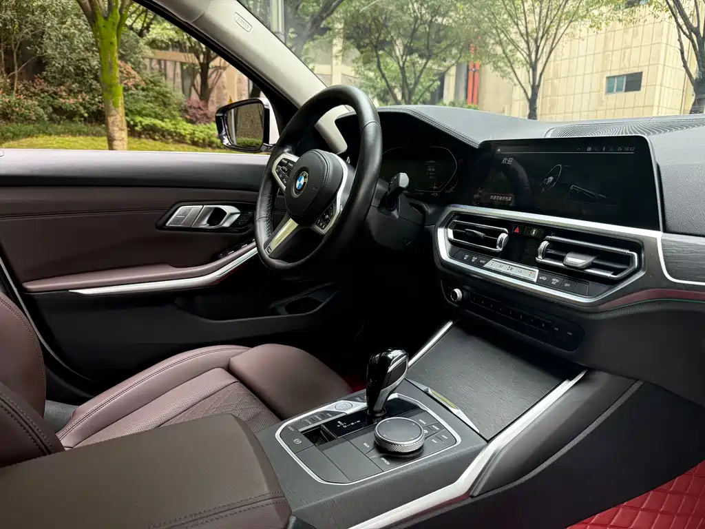 BMW 3 Series 2022 325i M Sports Package купить на сайте DeffCars