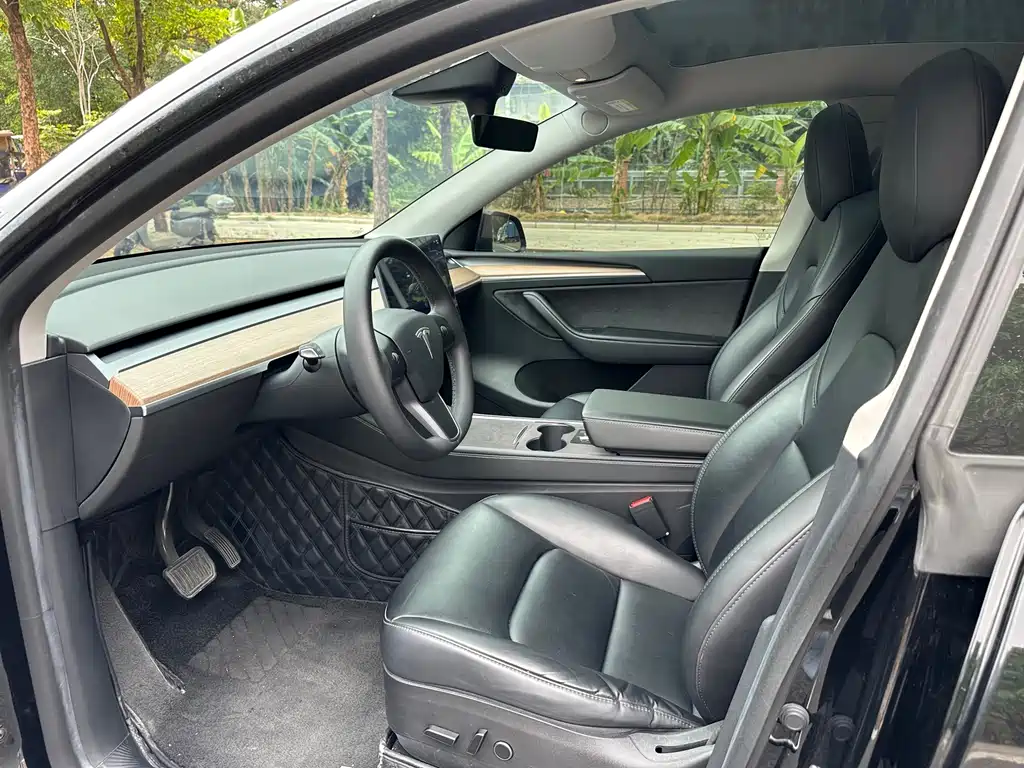 Model Y 2022 rear-wheel drive version купить на сайте DeffCars
