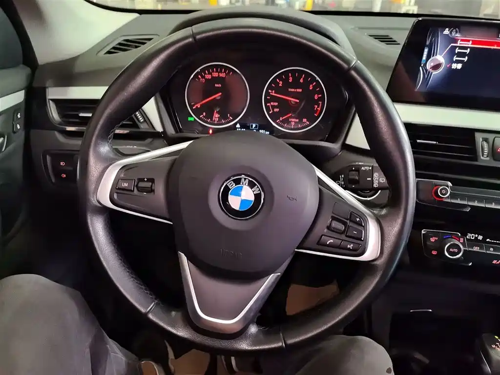 BMW X1 2018 sDrive20Li Leading Model купить на сайте DeffCars