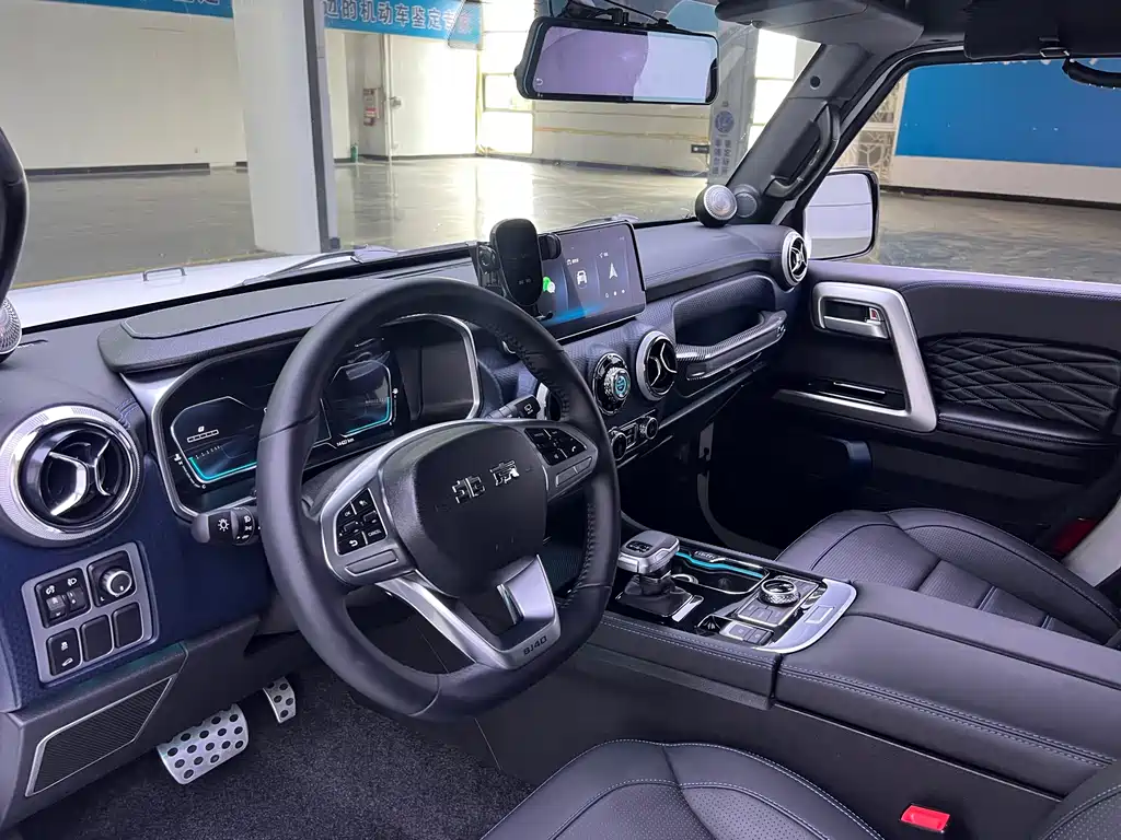 Beijing Off-Road BJ40 2024 2.0T City Hunter Honor Edition купить на сайте DeffCars