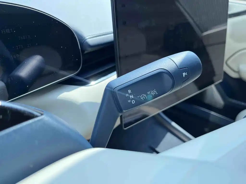 Jikrypton 007 2025 rear-wheel drive smart driving version 75kWh купить на сайте DeffCars