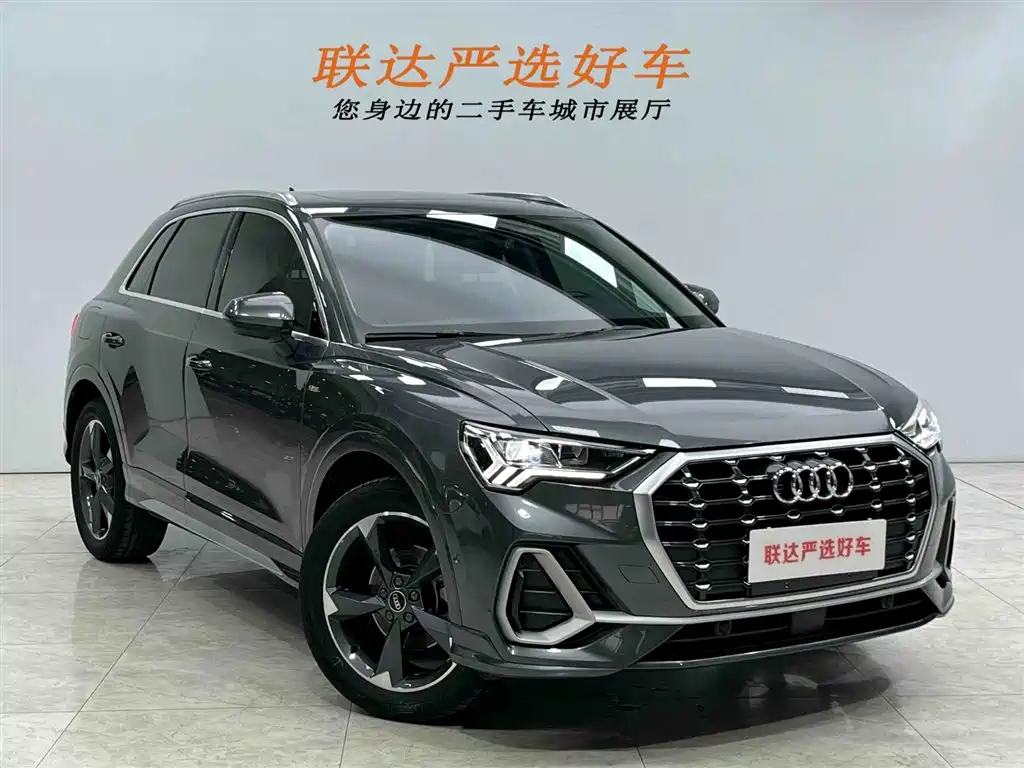 Audi Q3 2022 35 TFSI Fashionable and Dynamic купить на сайте DeffCars
