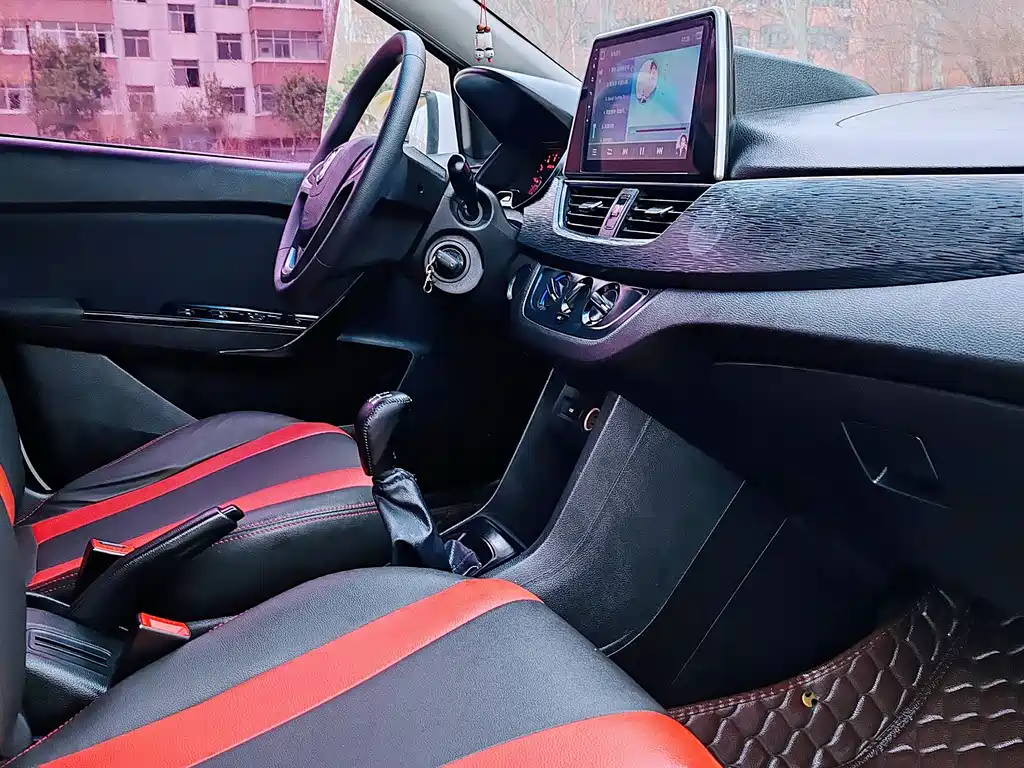 Baojun 310 2016 1.2L manual comfort model купить на сайте DeffCars