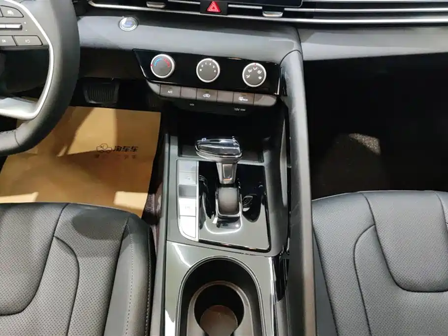 Elantra 2023 1.5L CVT GLX Elite Edition купить на сайте DeffCars