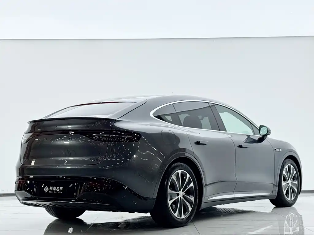 Zhijie R7 2025 extended range 251km Max купить на сайте DeffCars