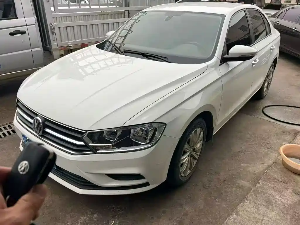 Bora 2016 1.6L automatic fashion model купить на сайте DeffCars