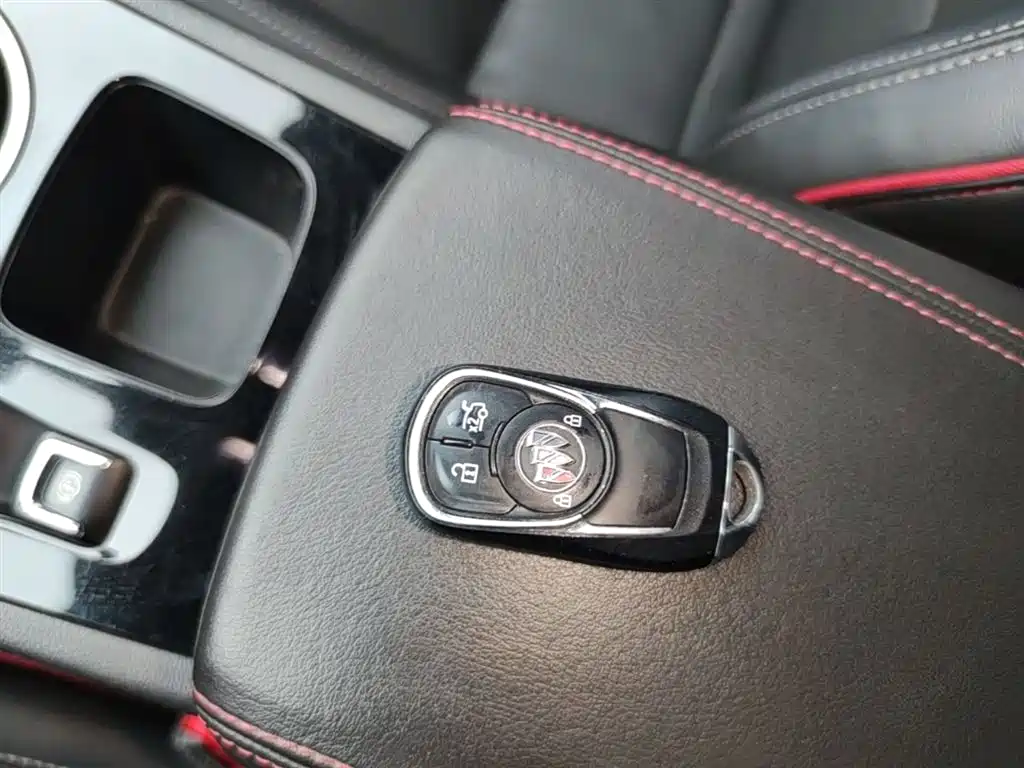 Regal 2020 GS 28T Premium Model купить на сайте DeffCars
