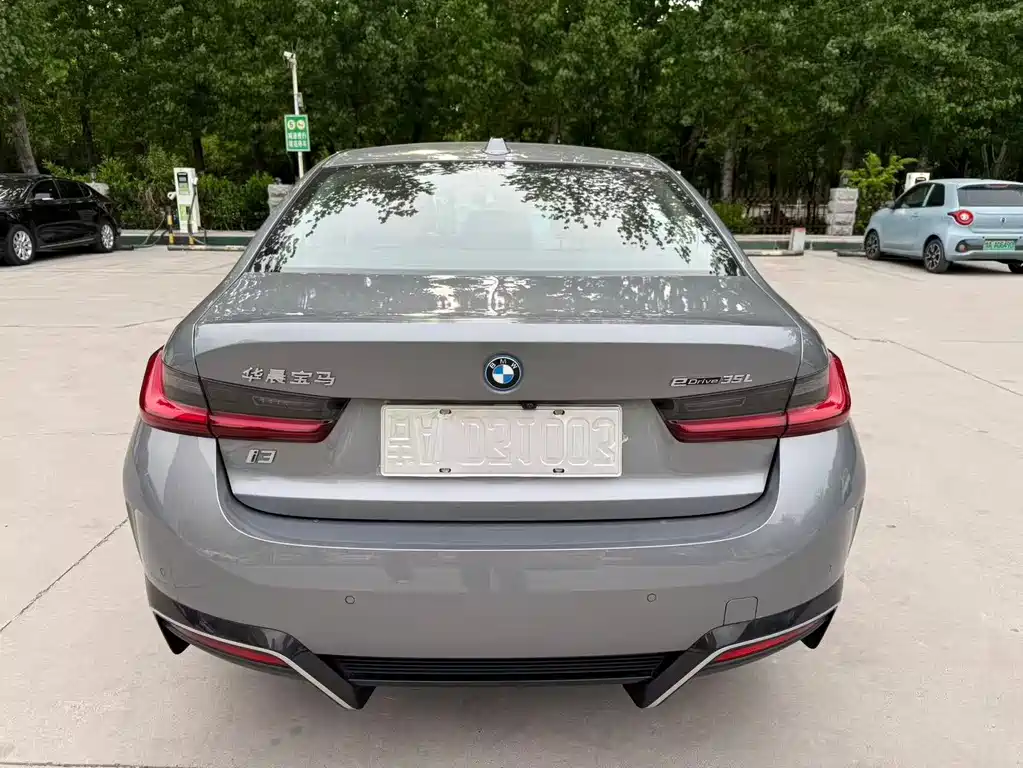 BMW i3 2022 eDrive 35 L купить на сайте DeffCars