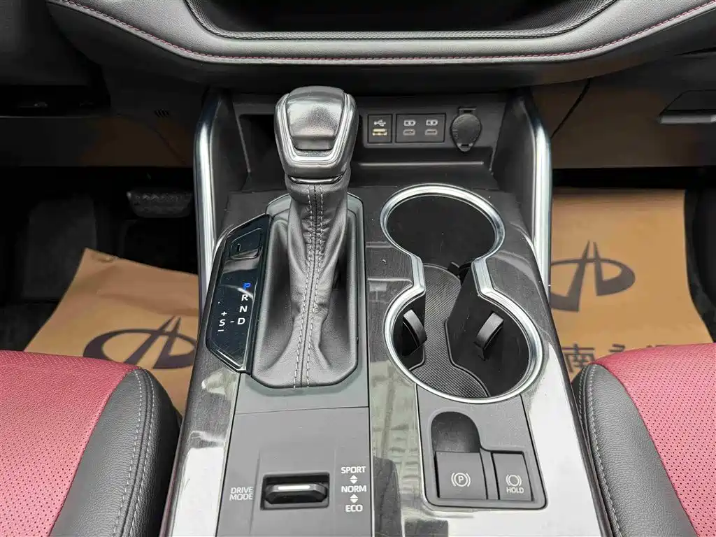 Crown Lufang 2021 2.5L HEV four-wheel drive flagship version купить на сайте DeffCars
