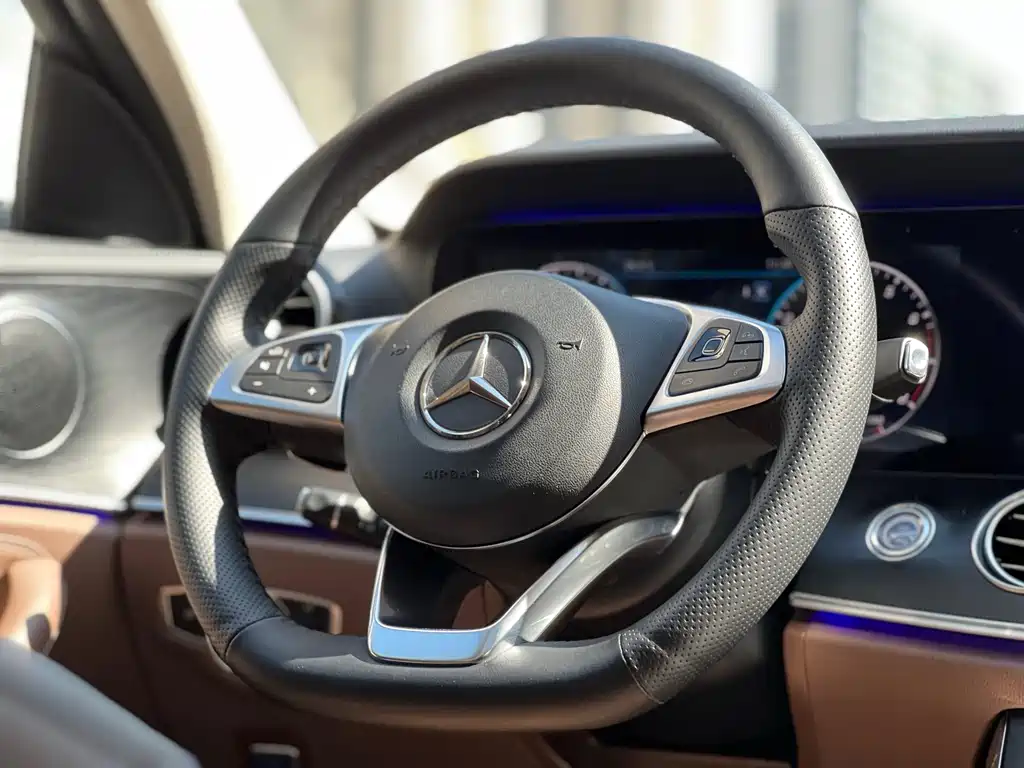 Mercedes-Benz E-Class 2017 E 300 L Sports Luxury купить на сайте DeffCars