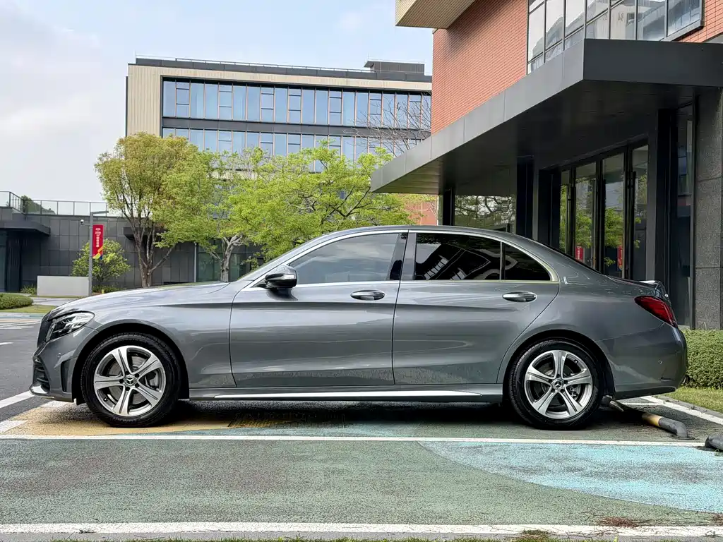 Mercedes-Benz C-Class 2019 C 260 L Sports Edition купить на сайте DeffCars