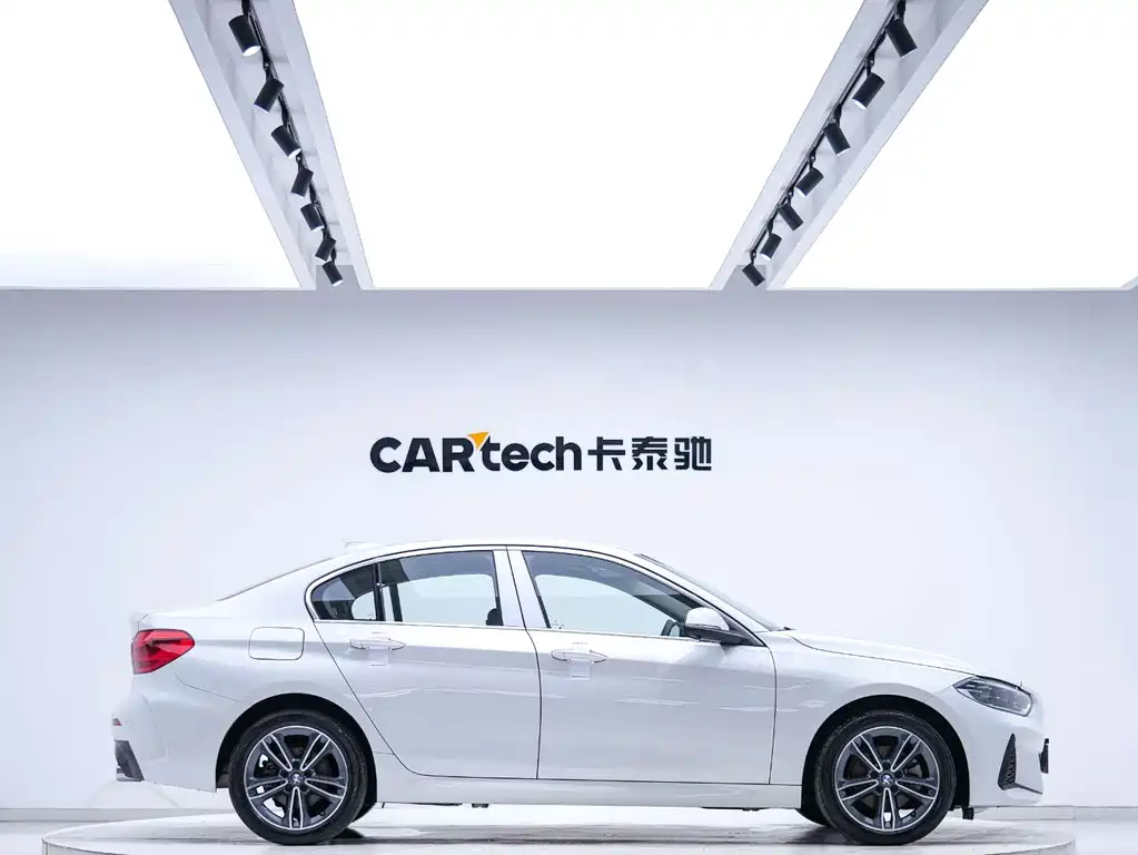 BMW 1 Series 2023 120i M Sports Edition купить на сайте DeffCars