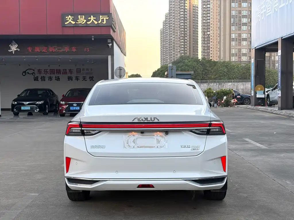 Yixuan MAX 2021 1.5T Super Hot Dad Edition купить на сайте DeffCars