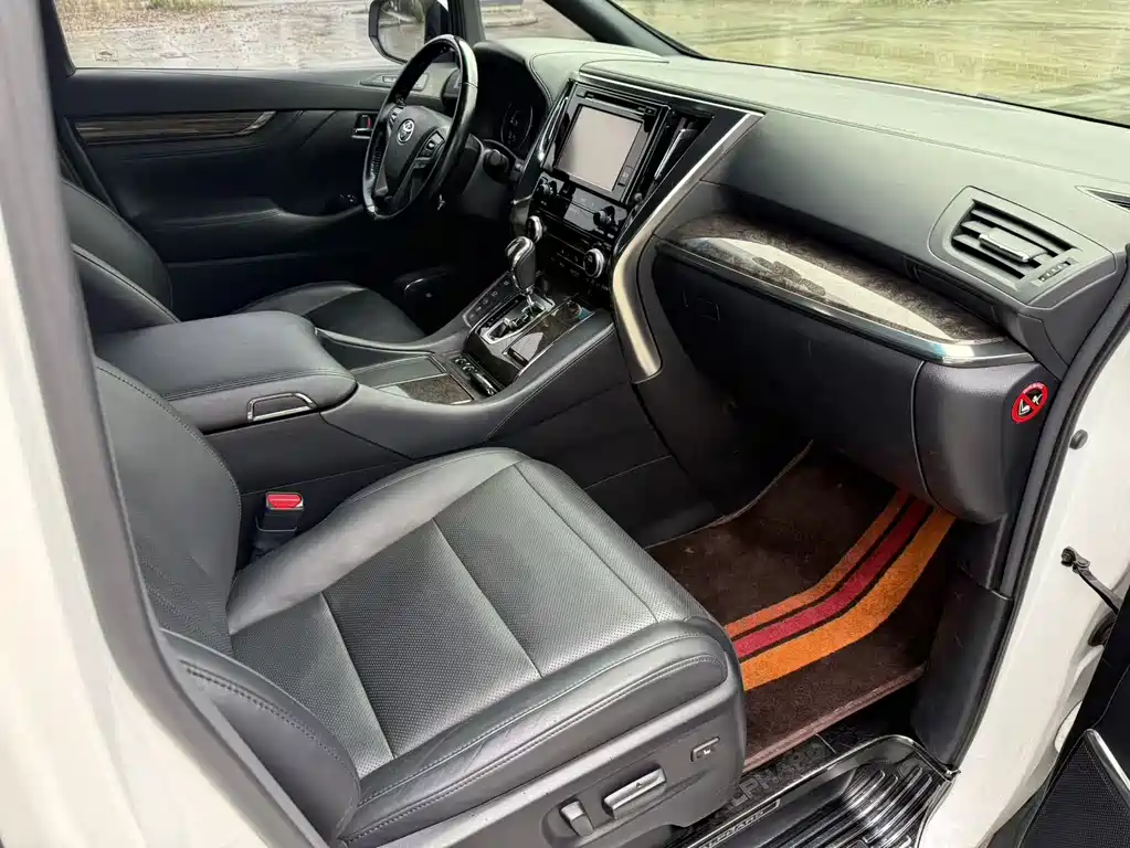 Alfa 2018 facelift 3.5L premium version купить на сайте DeffCars