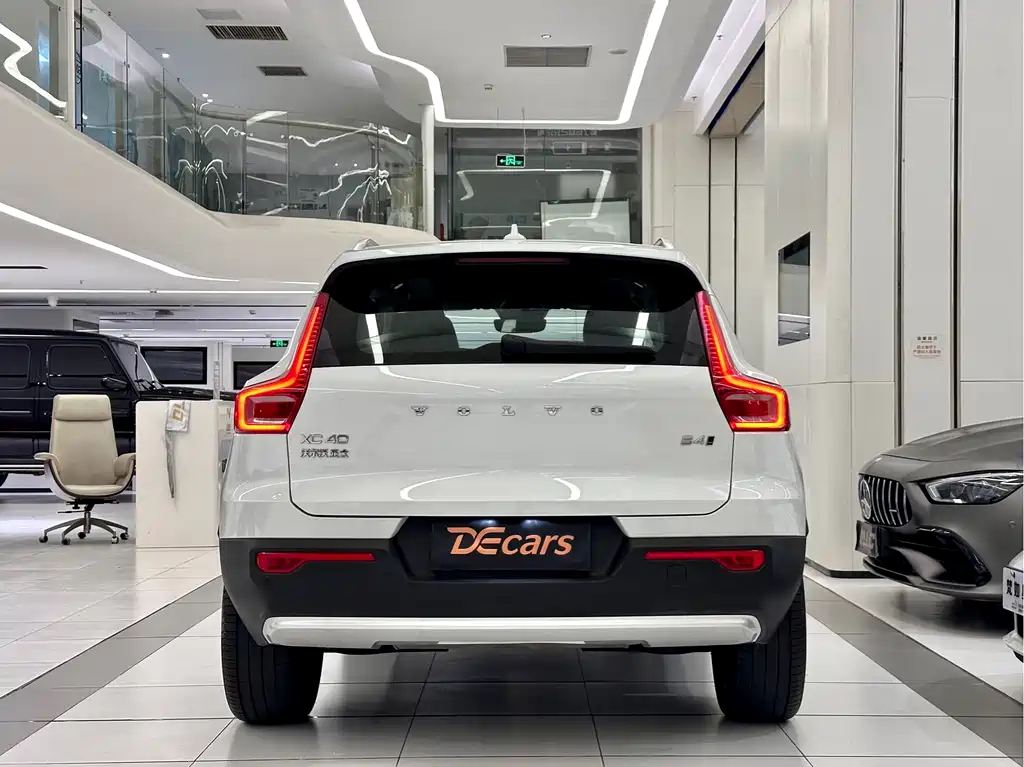 Volvo XC40 2025 B4 four-wheel drive Zhiyuan luxury version купить на сайте DeffCars