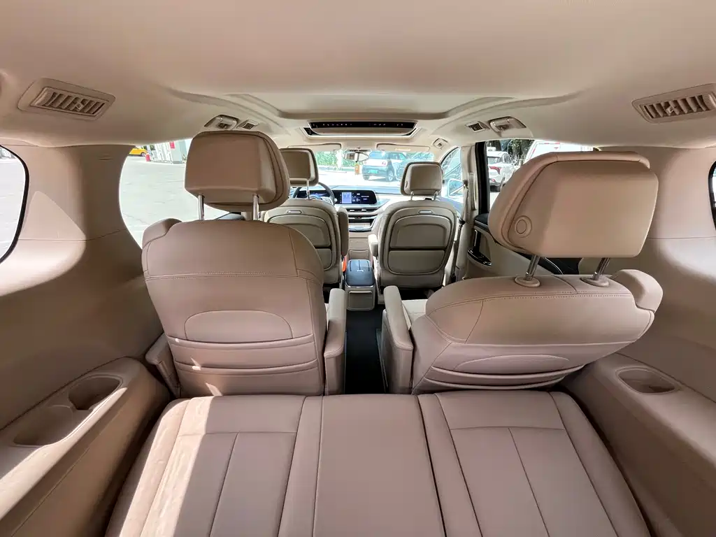 Buick GL8 New Energy 2025 Lu Shang Exclusive Edition купить на сайте DeffCars