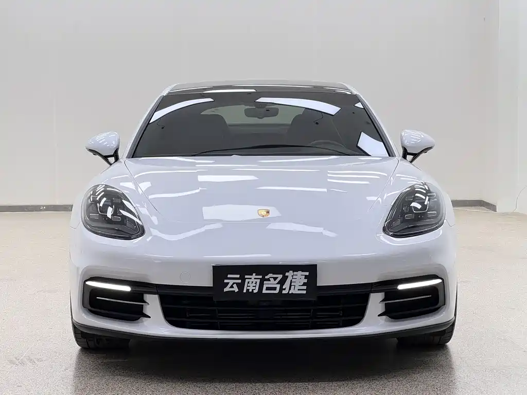 Panamera 2017 Panamera 4 Executive Extended Edition 3.0T купить на сайте DeffCars