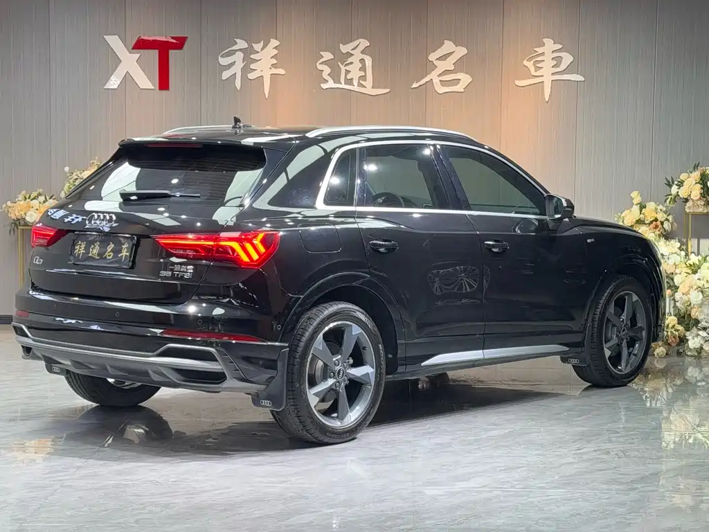 Audi Q3 2021 35 TFSI Fashionable and Dynamic купить на сайте DeffCars