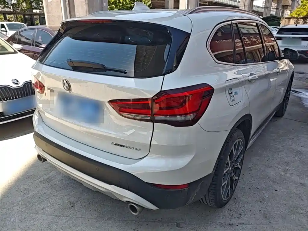 BMW X1 2021 xDrive25Li Exclusive Model купить на сайте DeffCars