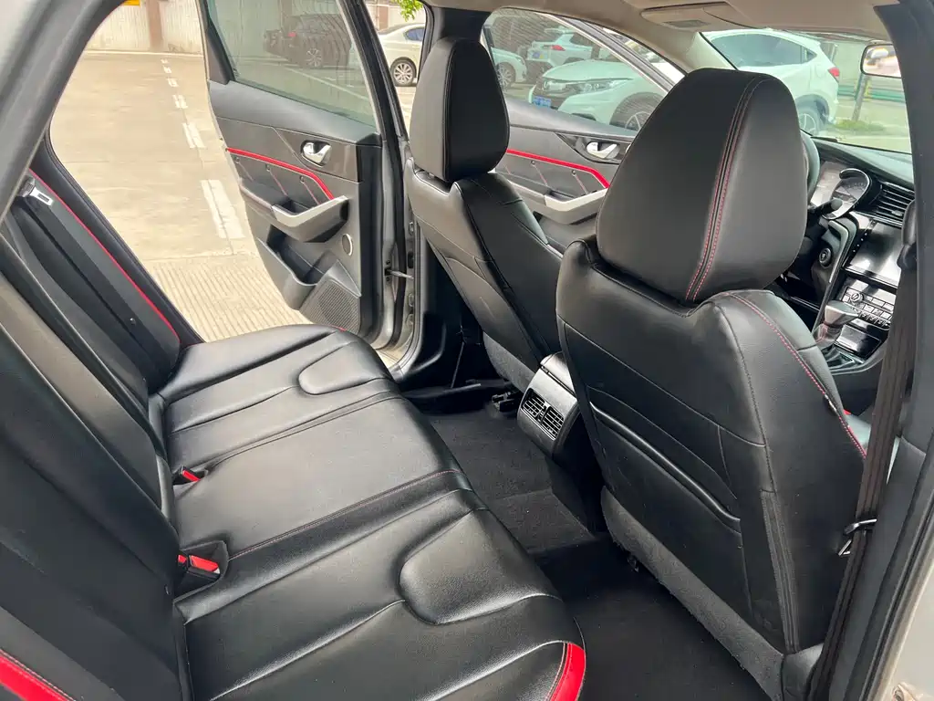 Venucia D60 2019 1.6L XV CVT Intelligent Deluxe Edition купить на сайте DeffCars