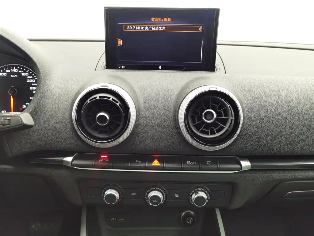 Audi A3 2020 Sportback 35 TFSI Fashion Type National VI купить на сайте DeffCars