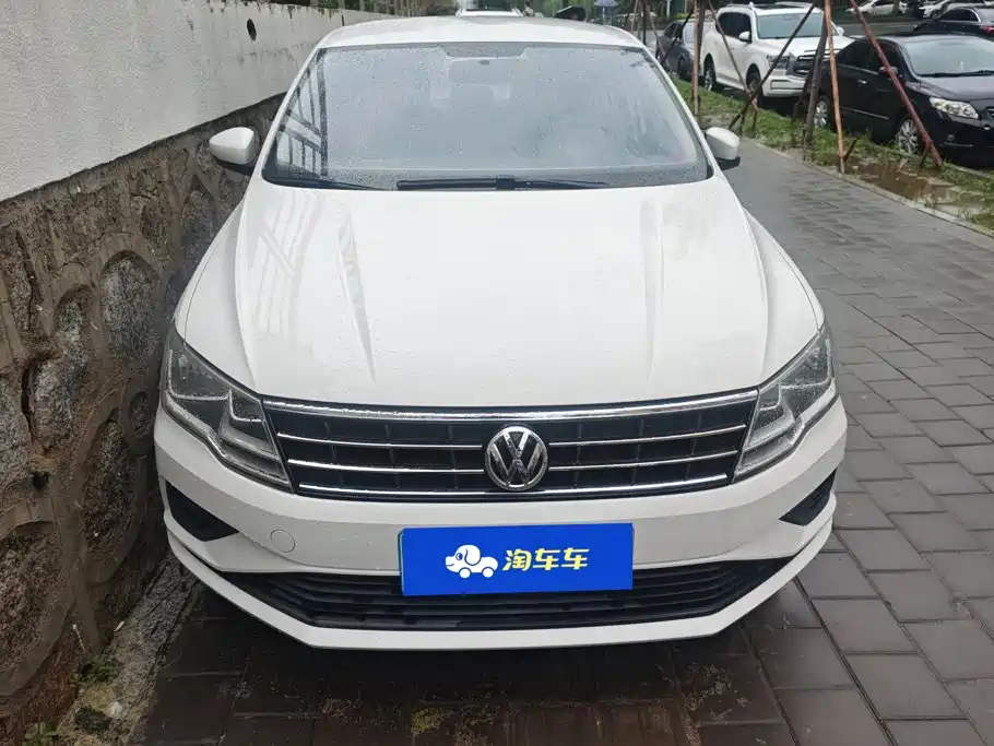Jetta 2017 1.5L manual fashion model купить на сайте DeffCars