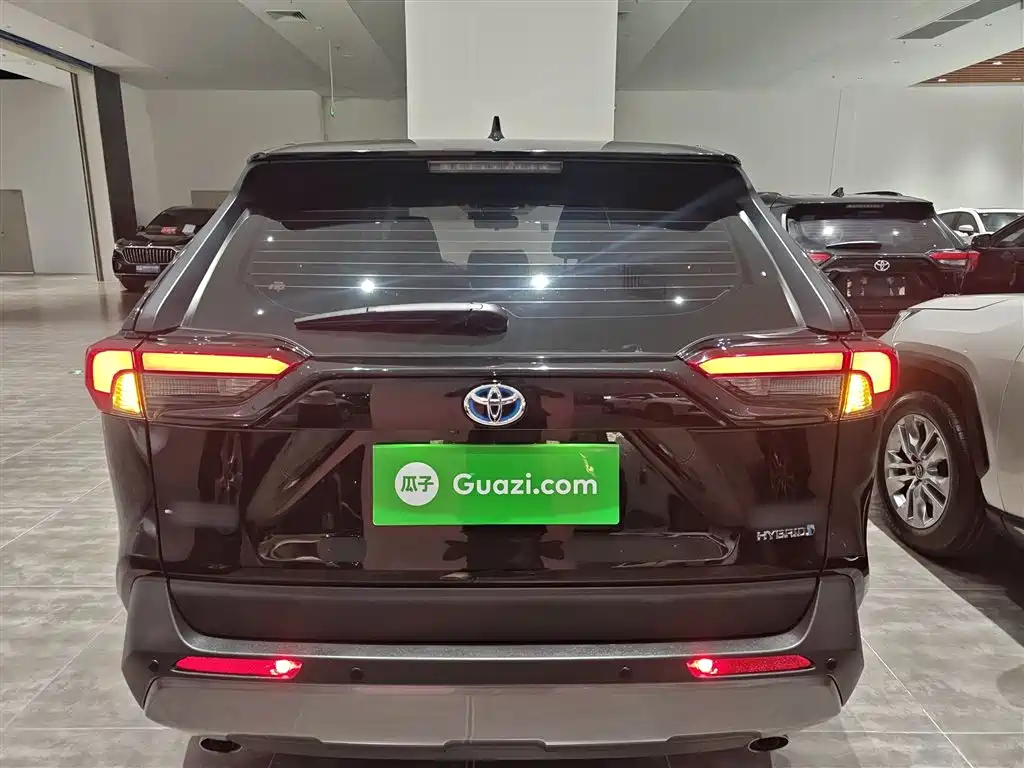 RAV4 Rongfang 2021 facelift dual engine 2.5L E-CVT two-wheel drive elite version купить на сайте DeffCars