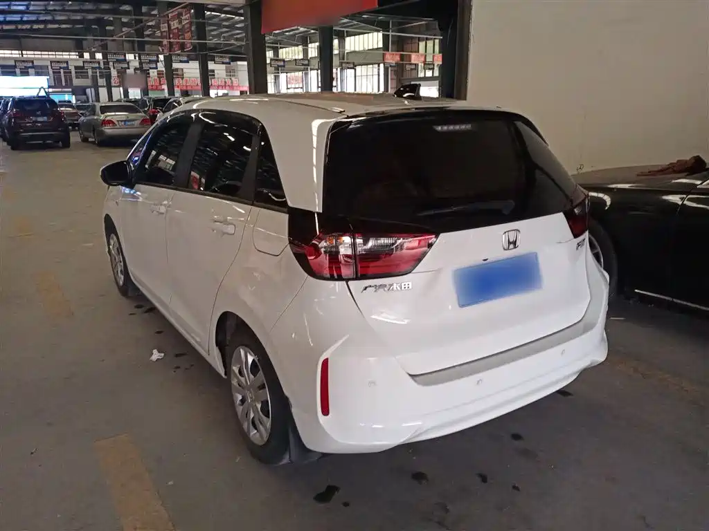 Fit 2021 1.5L CVT Trendy Edition купить на сайте DeffCars