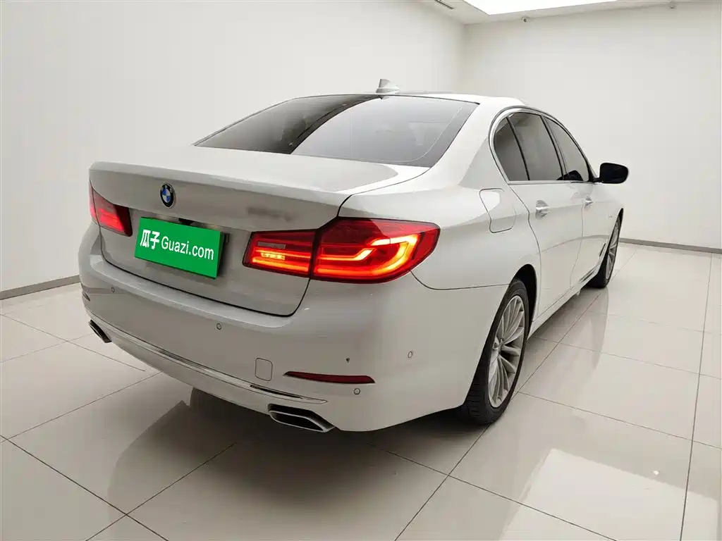 BMW 5 Series 2018 facelift 530Li leading model luxury package купить на сайте DeffCars