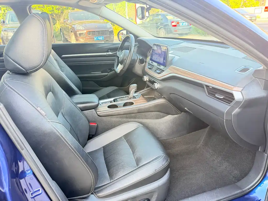 Teana 2021 2.0L XL Comfort Edition купить на сайте DeffCars