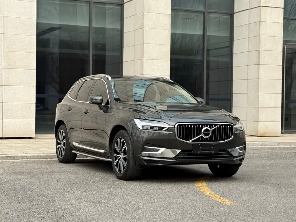 Volvo XC60 2020 T5 four-wheel drive Zhiyuan Deluxe Edition купить на сайте DeffCars