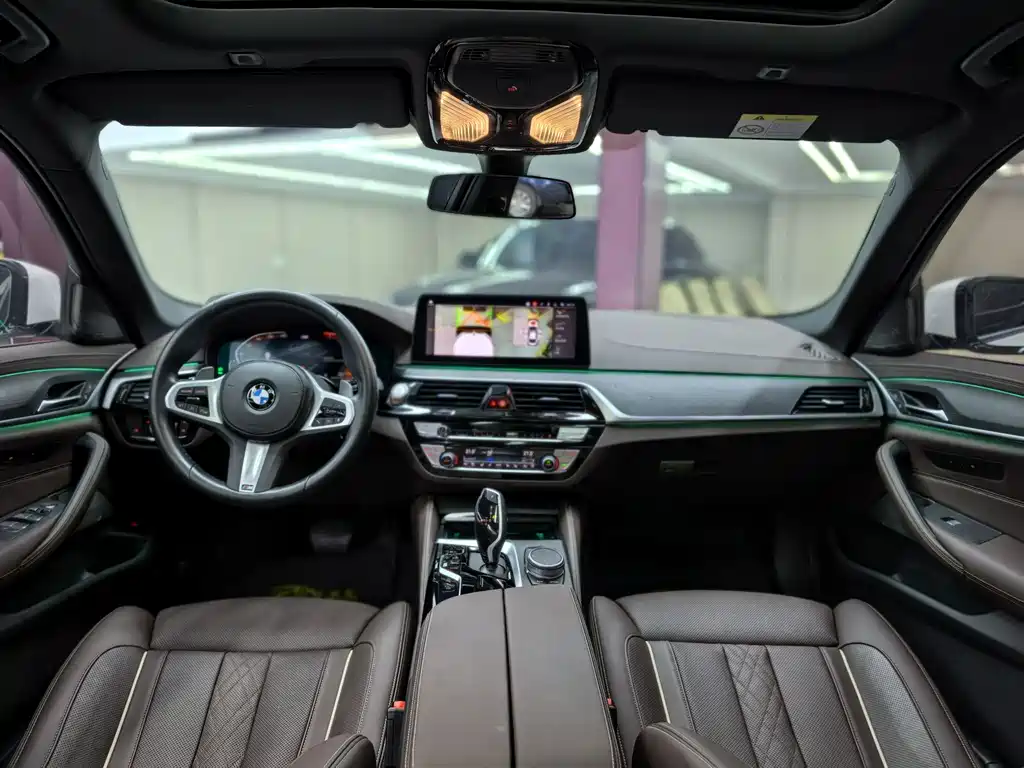 BMW 5 Series 2022 530Li Exclusive M Sports Package купить на сайте DeffCars