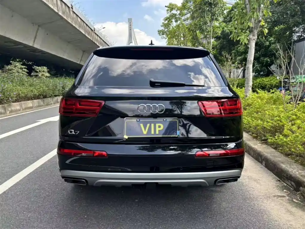 Audi Q7 2019 55 TFSI Technology купить на сайте DeffCars